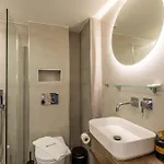 Marina 4*