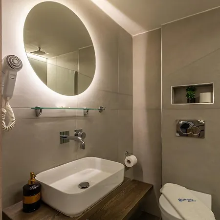 Marina Aparthotel *