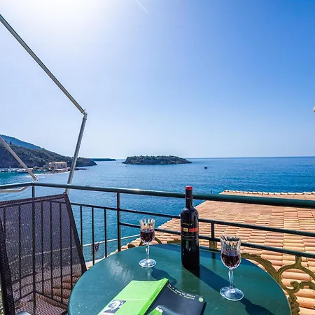 Marina Hotel apartamentowy 4*