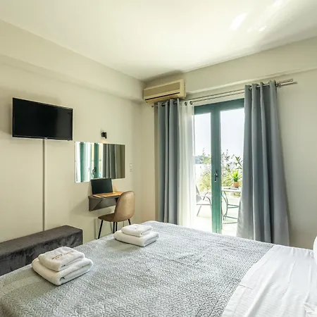 Marina Aparthotel Kardhamili
