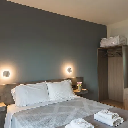 Marina Aparthotel Kardamyli