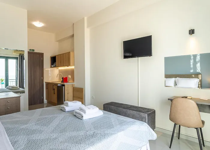 Marina Lägenhetshotell Kardhamili