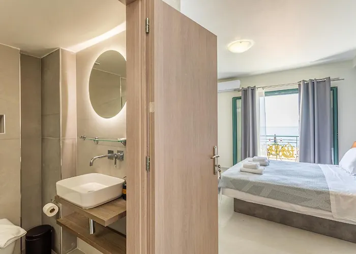 Marina 4* Kardhamili